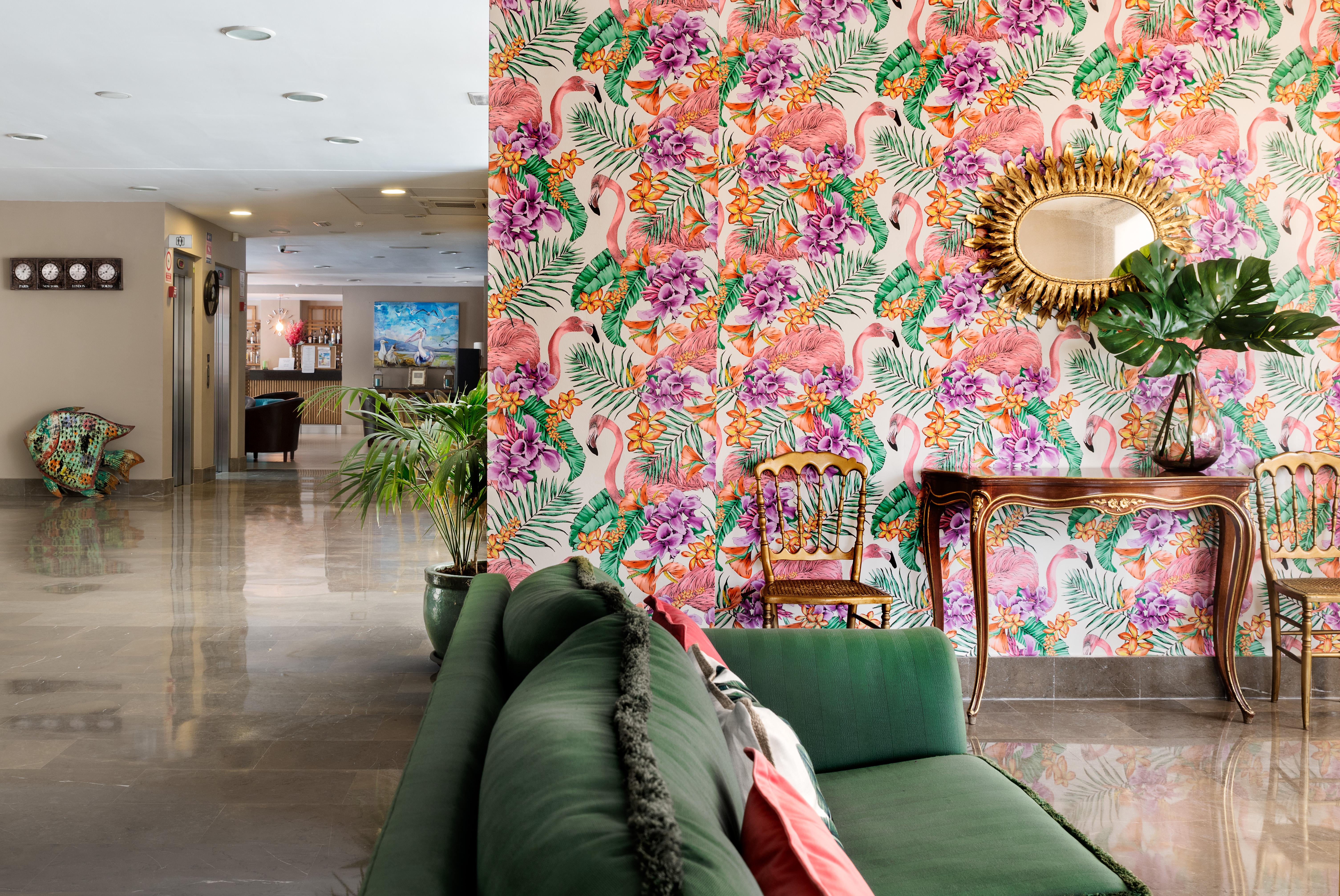 Hotel Mainare Playa Фуeнхирола Екстериор снимка