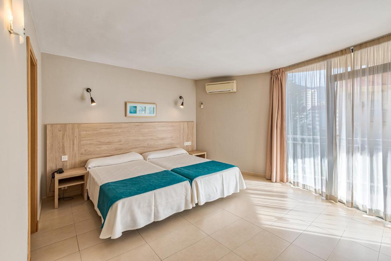 Hotel Mainare Playa Фуeнхирола Екстериор снимка