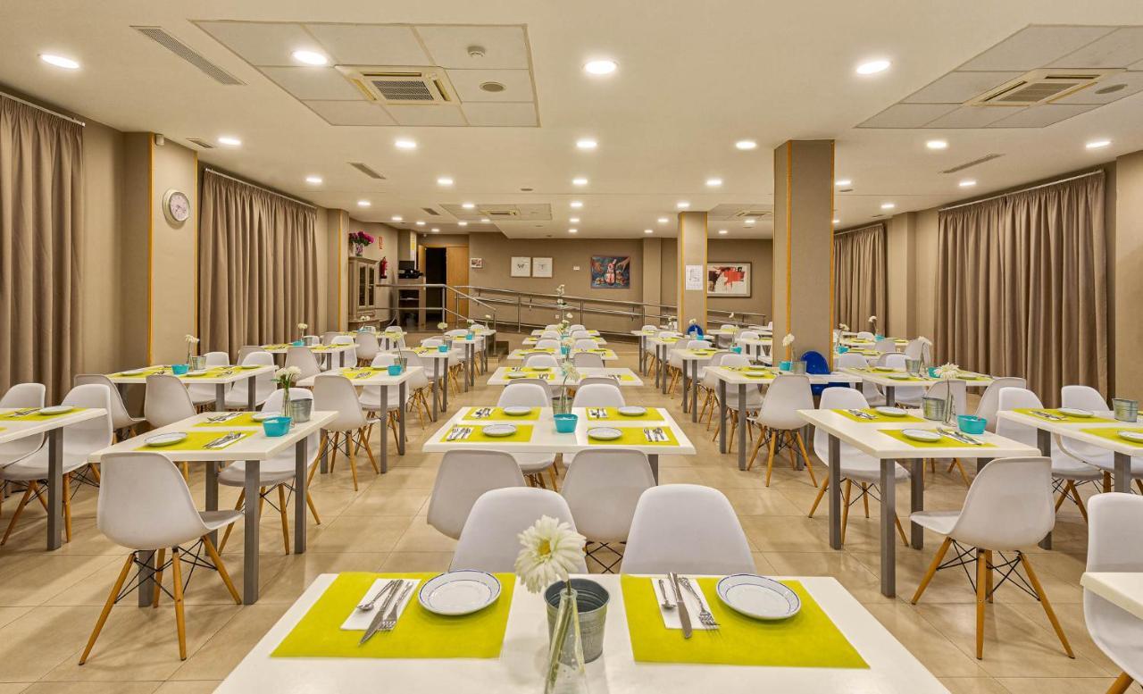 Hotel Mainare Playa Фуeнхирола Екстериор снимка