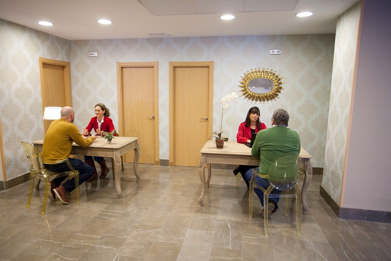 Hotel Mainare Playa Фуeнхирола Екстериор снимка