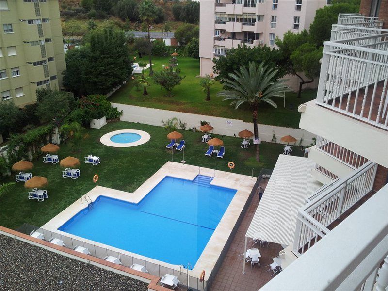 Hotel Mainare Playa Фуeнхирола Екстериор снимка